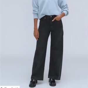 Everlane’s baggy jean size 24